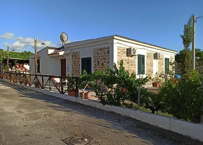 בית נופש Casa Spezzara סנטה דומניקה